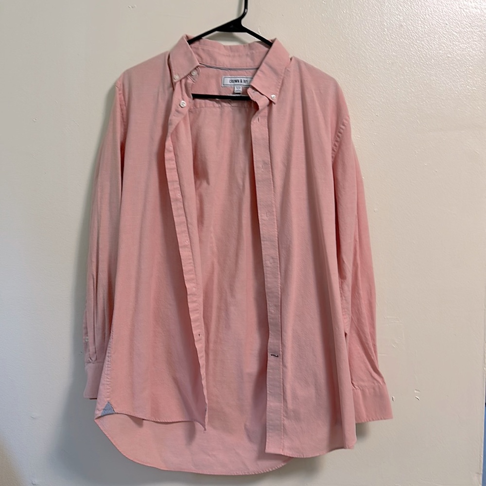 Crown & Ivy dressy button up
